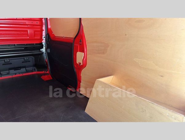 Renault Trafic Energy dCi 145 L2H1 107 kW image number 4