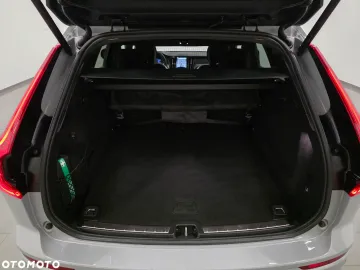 Car image 40