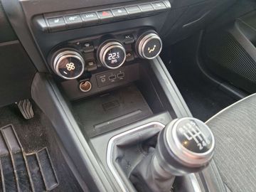 Car image 31