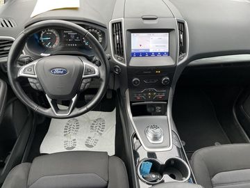 Car image 11