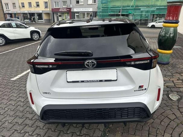 Toyota Yaris Cross 1.5 Hybrid GR SPORT 85 kW image number 4