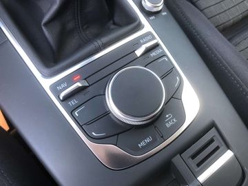 Car image 26