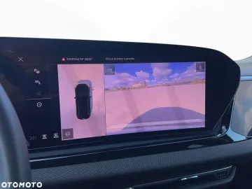 Car image 40
