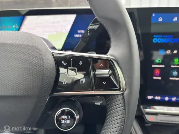 Car image 35