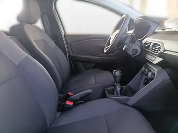 Car image 25