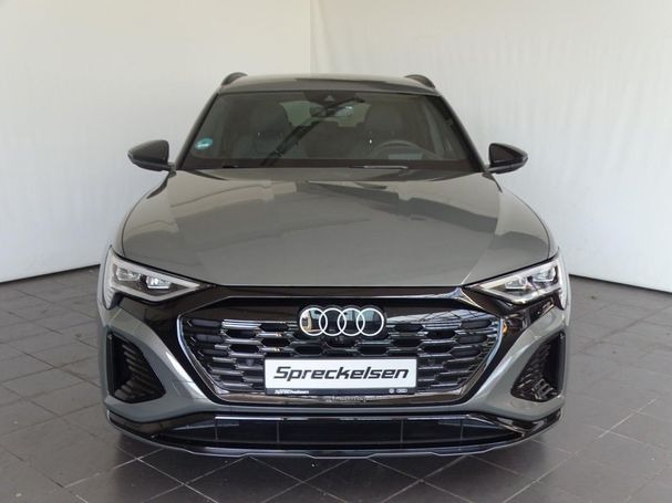 Audi Q8 50 quattro e-tron S-line 250 kW image number 3