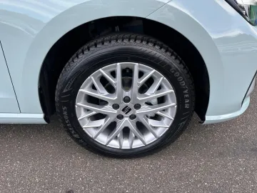 Car image 23