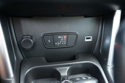 Car image 31