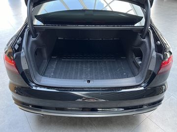 Car image 35