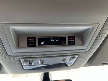 Car image 33