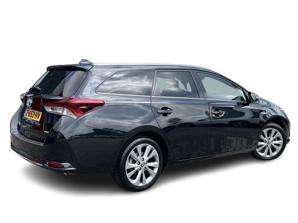 Toyota Auris Touring Sports 1.8 Hybrid 100 kW image number 2