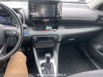 Car image 14