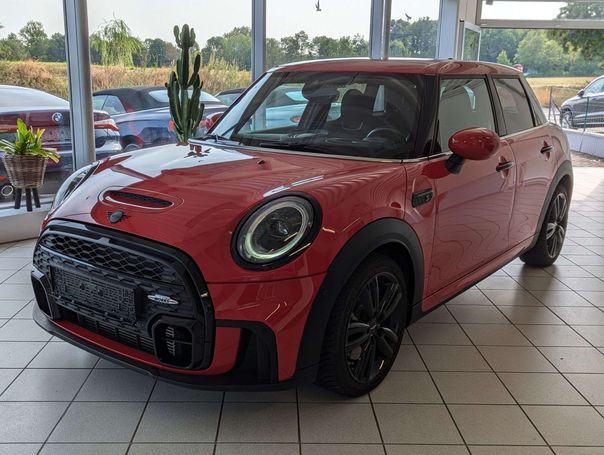 Mini Cooper S JCW Trim 131 kW image number 1