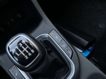 Car image 24