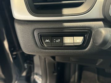 Car image 32