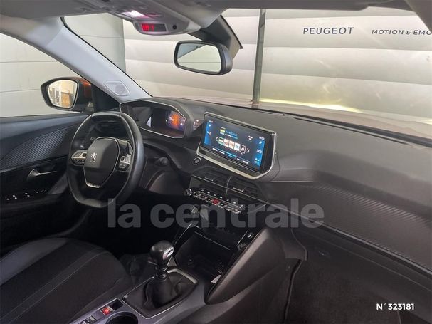 Peugeot 2008 PureTech 130 Allure 96 kW image number 4