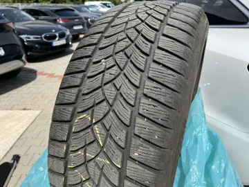Car image 42