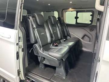 Car image 23