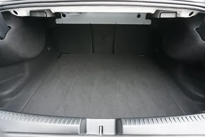 Car image 38