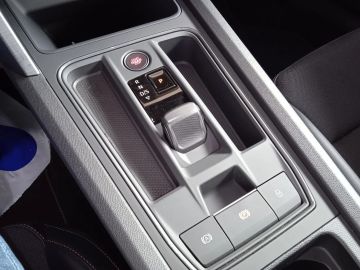 Car image 33