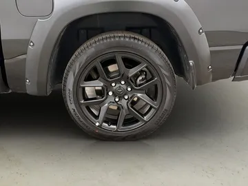 Car image 38