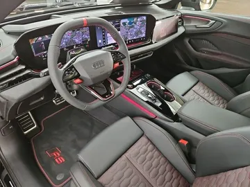Car image 27