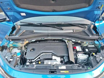 Car image 27