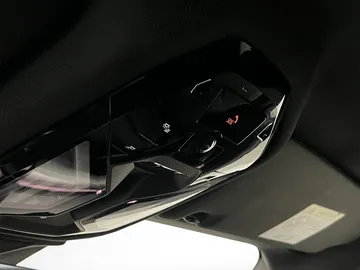 Car image 38