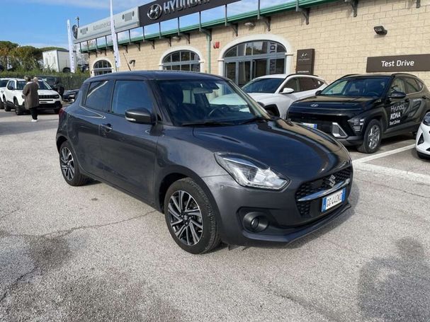 Suzuki Swift 1.2 Hybrid 61 kW image number 2