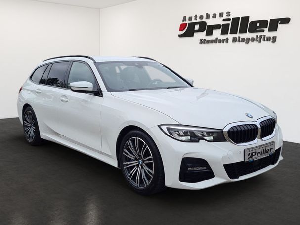 BMW 330d Touring xDrive 195 kW image number 2