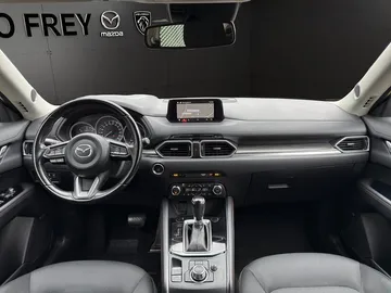 Car image 19