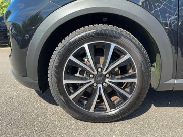 Car image 22