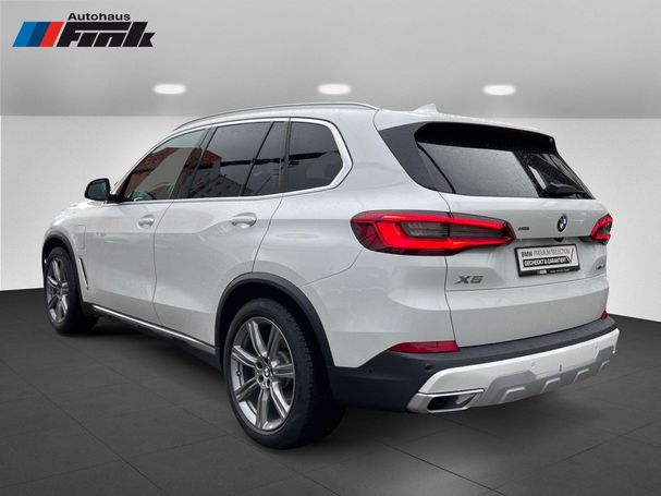 BMW X5 45e xDrive 290 kW image number 4