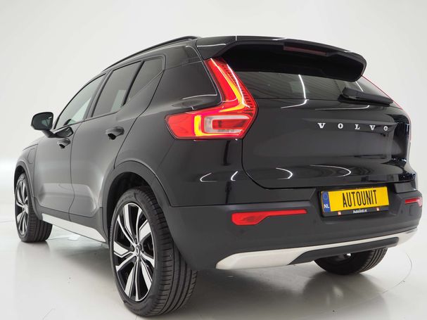 Volvo XC40 R Recharge T4 Design 155 kW image number 2