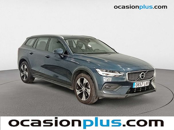 Volvo V60 Cross Country D4 AWD 140 kW image number 1