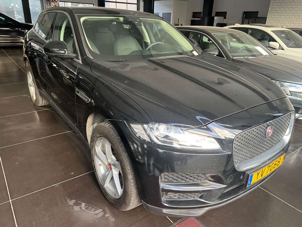 Jaguar F-Pace AWD Pure 221 kW image number 2