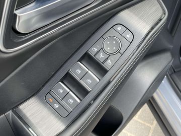 Car image 37