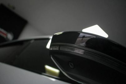 Car image 33