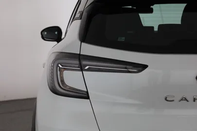Car image 32