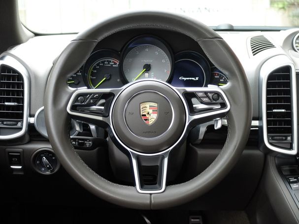 Porsche Cayenne S E-Hybrid 306 kW image number 16