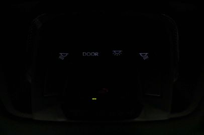 Car image 36