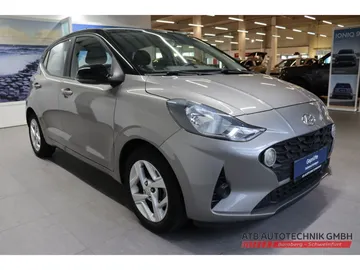 Car image 3