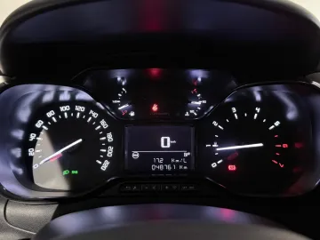 Car image 38