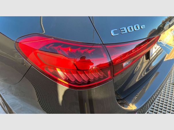 Mercedes-Benz C 300 e T 230 kW image number 12