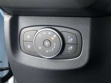 Car image 33