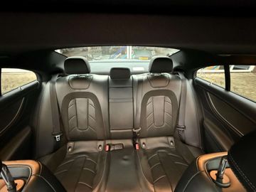 Car image 37