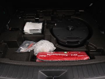 Car image 37