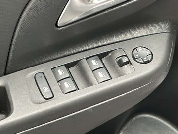 Car image 37