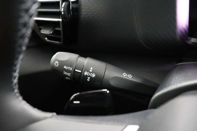 Car image 37