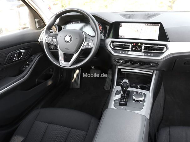 BMW 318d Touring 110 kW image number 6